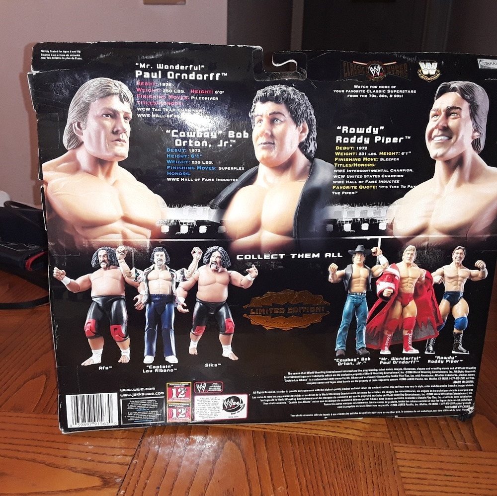 Toy - Picture 2 of 2